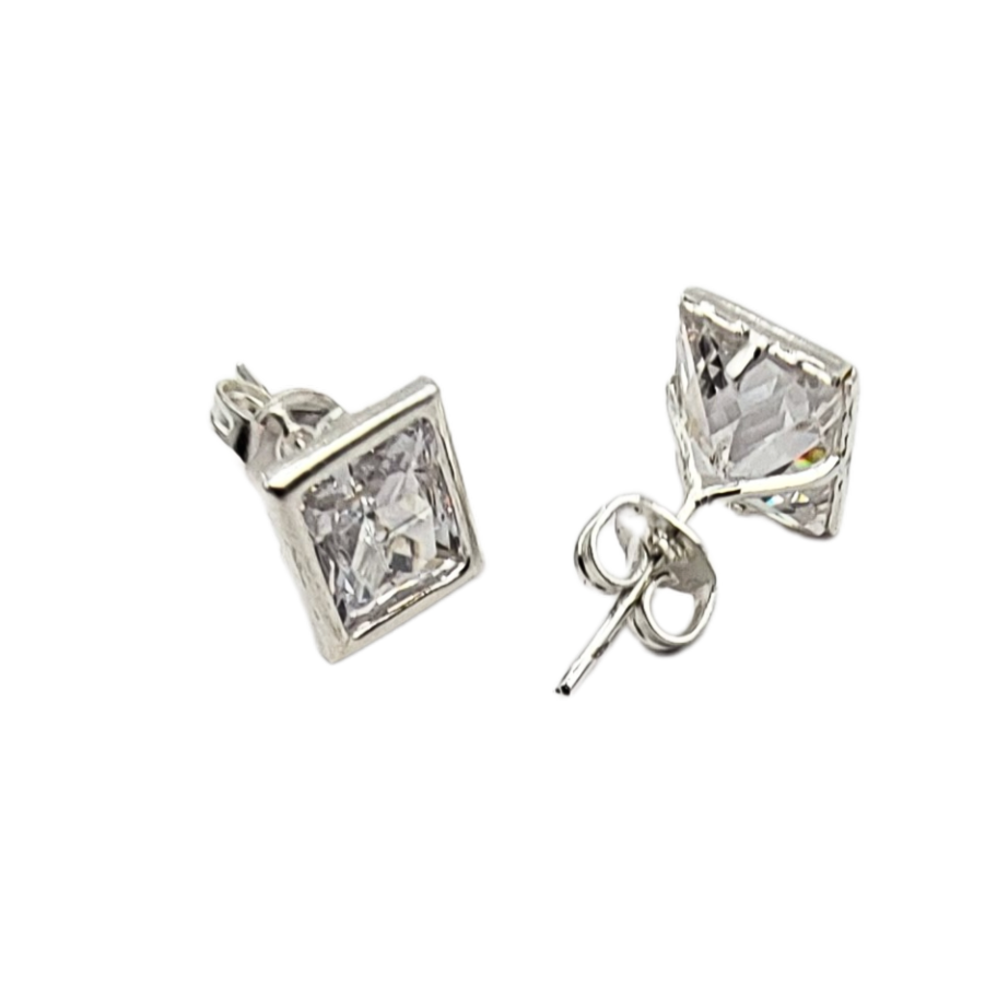 Square zirconia stud