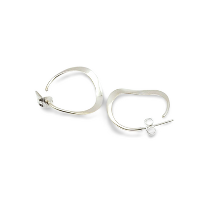 Wavy hoop errings