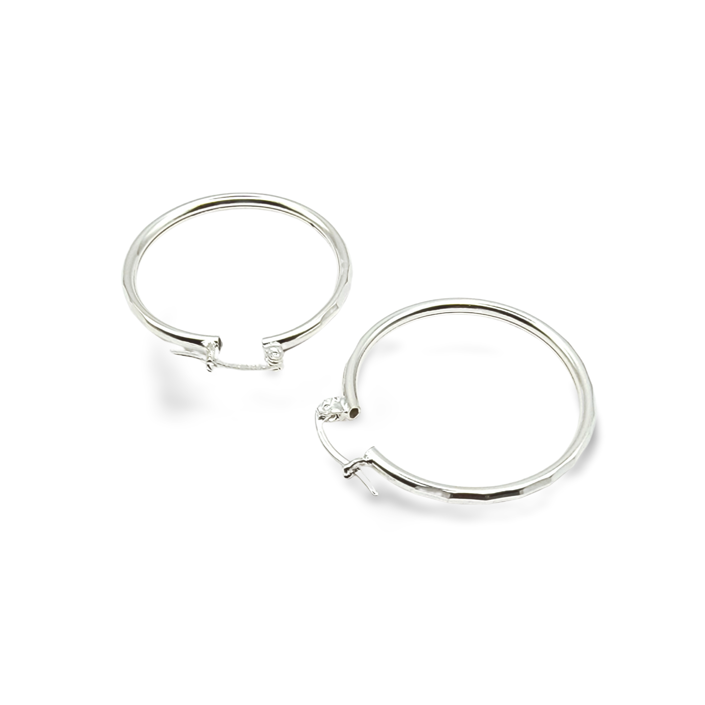 Smooth hoop earrings