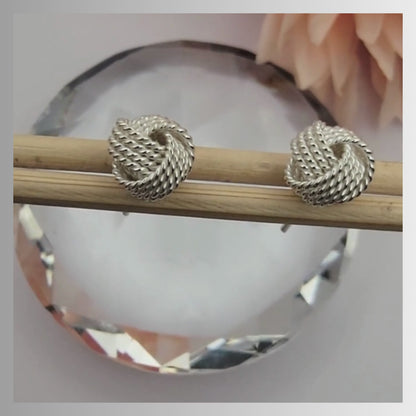 Interlwined sphere stud earrings